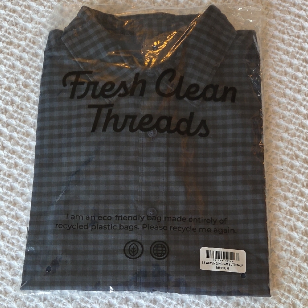 Fresh Clean Threads Men's Blue Checkered Casual Button Down Shirt